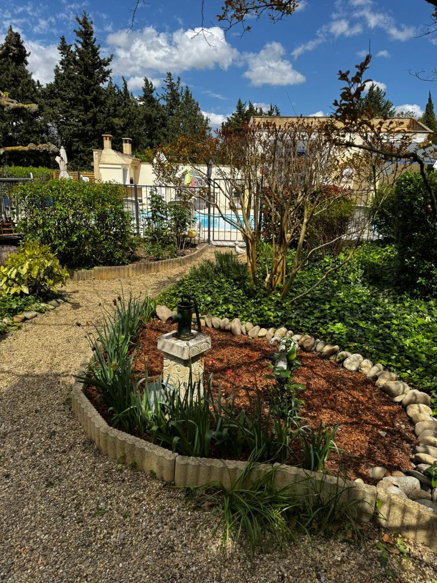 Apartamento Mas Saint Antoine Rognonas Exterior foto