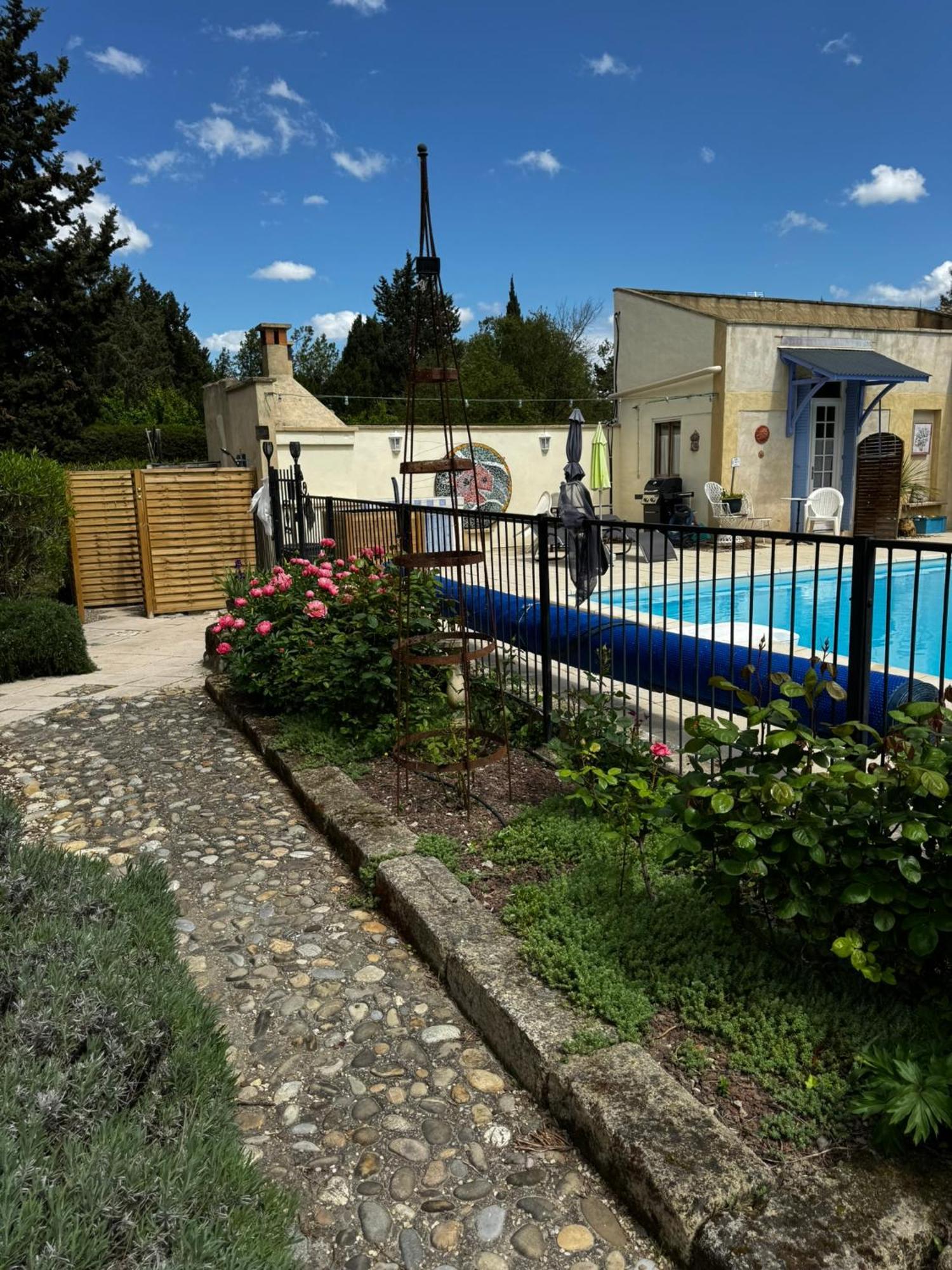 Apartamento Mas Saint Antoine Rognonas Exterior foto