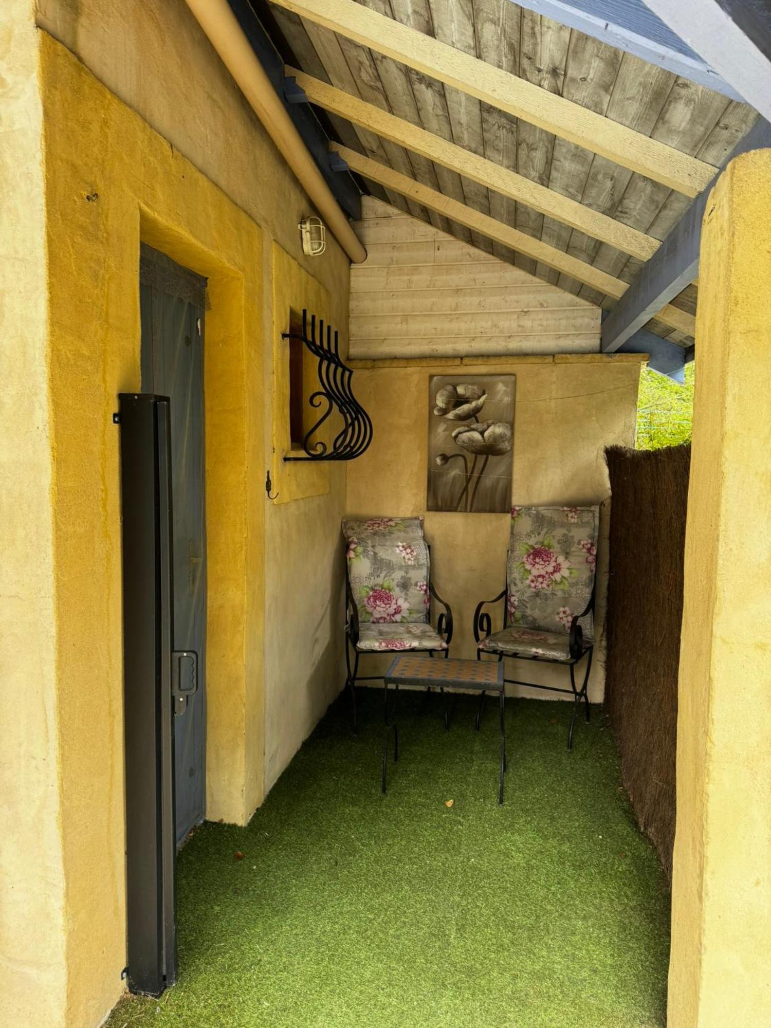 Apartamento Mas Saint Antoine Rognonas Exterior foto